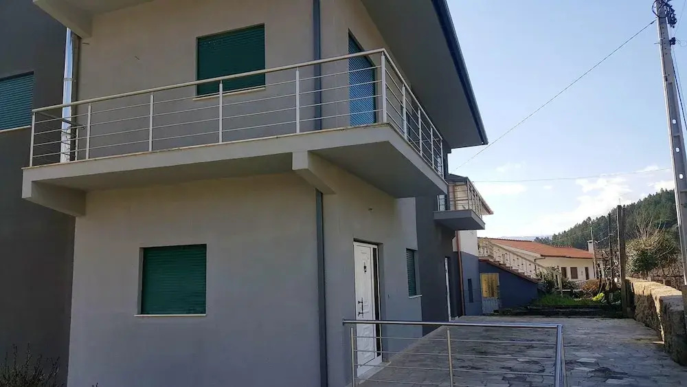House With 4 Bedrooms in Montão, With Wonderful Mountain View and Furn