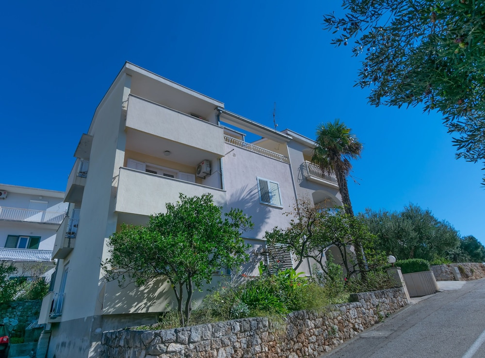 Apartments Zoran