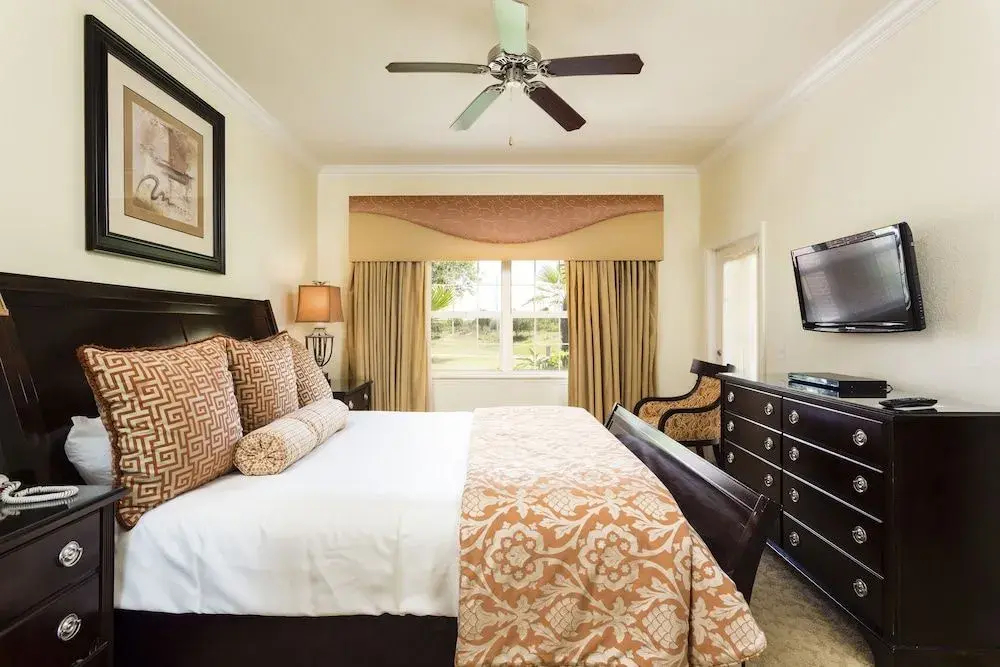 Cabana Court in Reunion Resort 3 Br condo by RedAwning