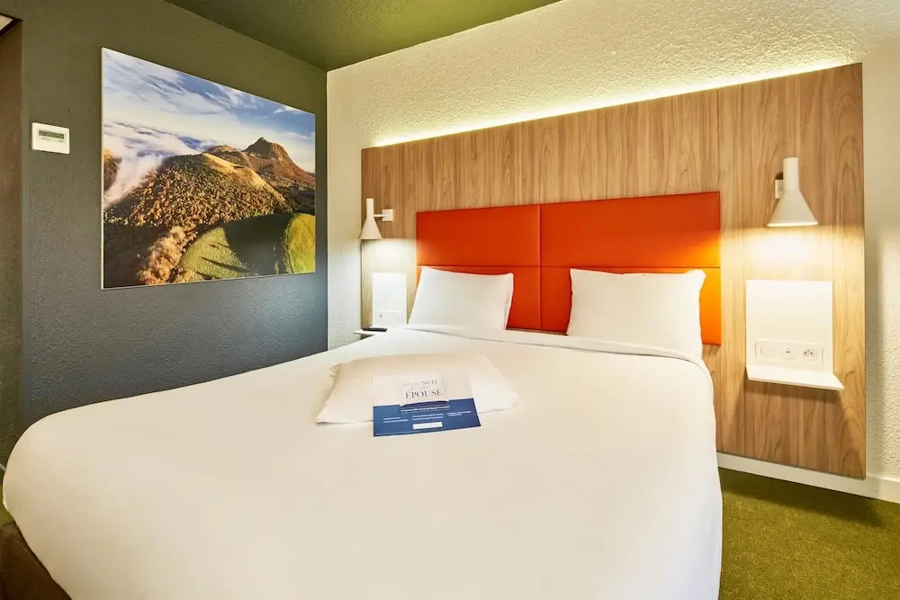 Kyriad Clermont Ferrand Nord - Riom - Chambres