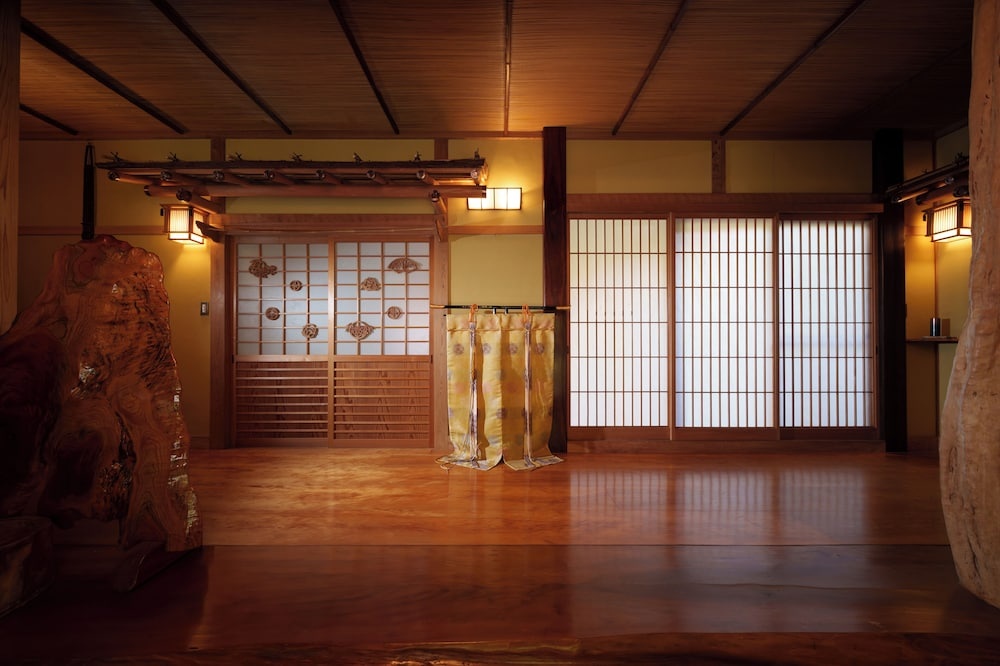 Yufuin Geihinkan Torigoebettei 사진 16