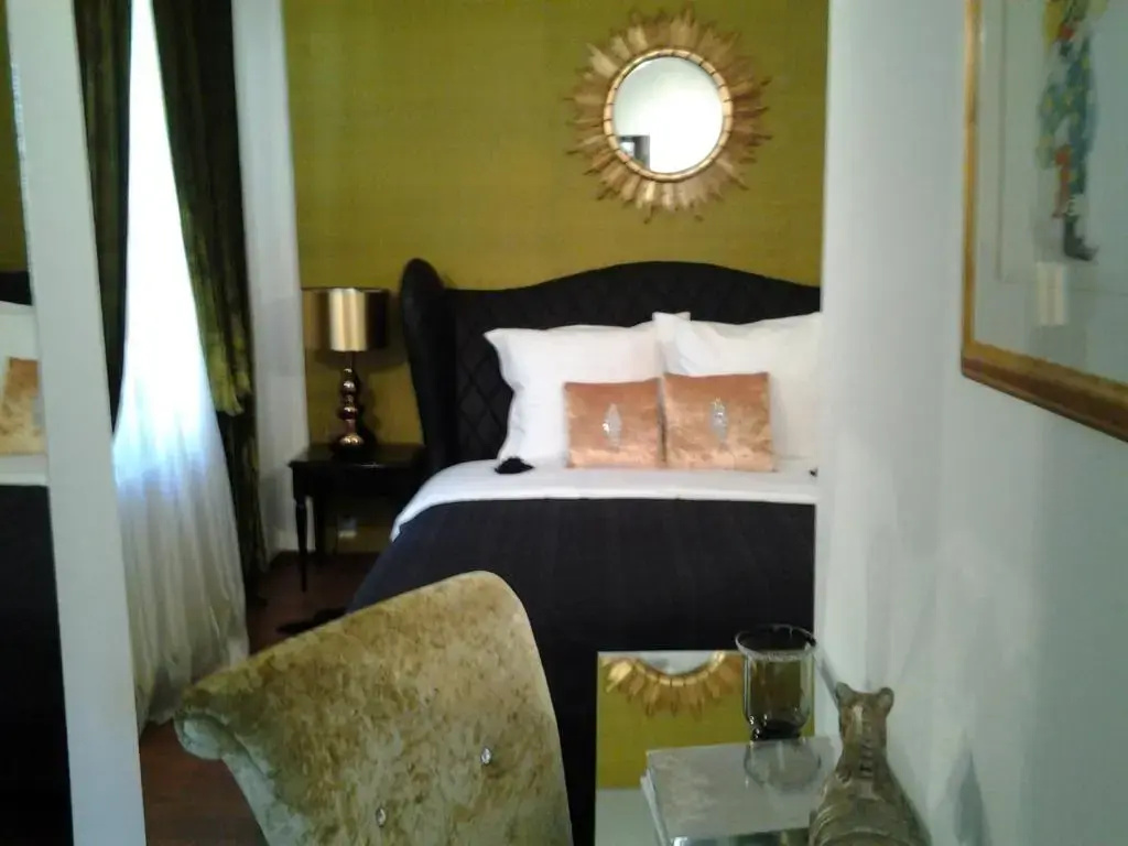 Economy room