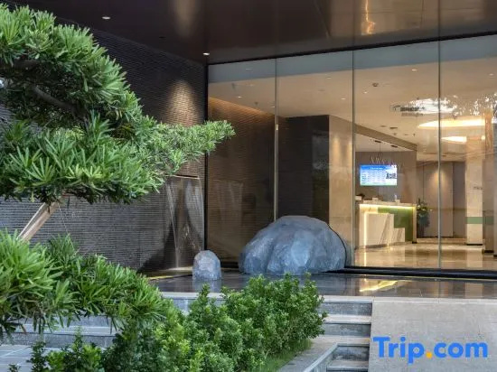 Runbao City Boutique Hotel (Wuyuanhe Stadium International Convention and Exhibition Center)
