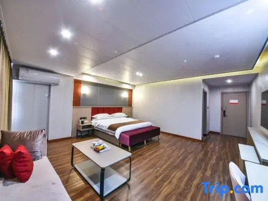 Premier room