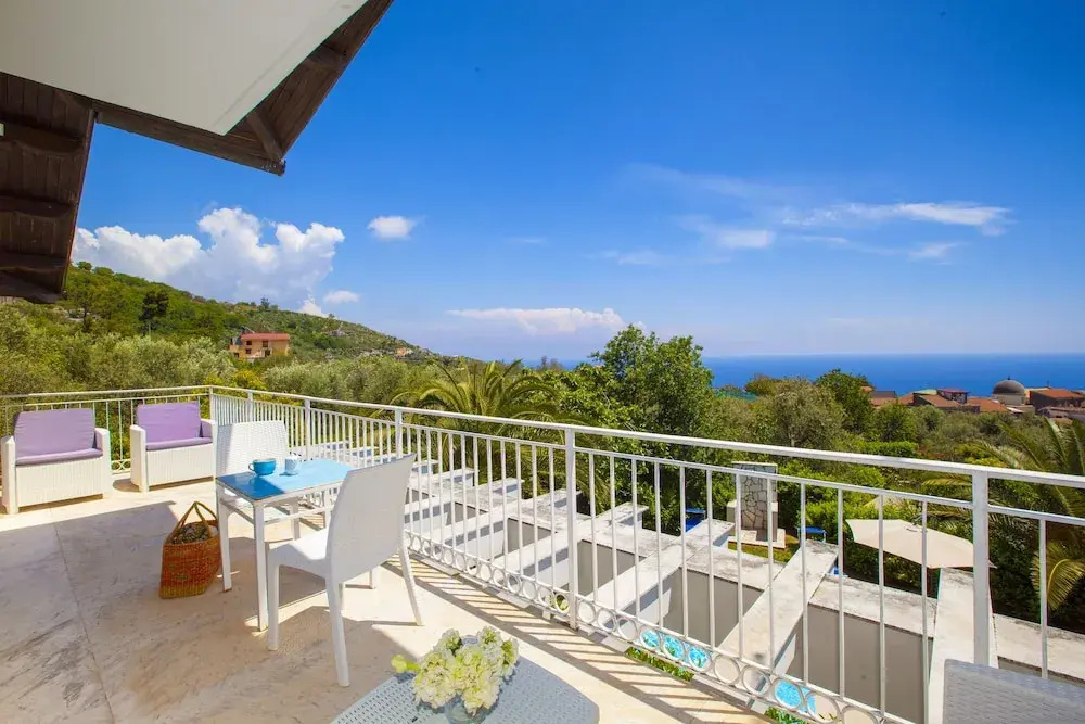 YourHome - Villa Claudette
