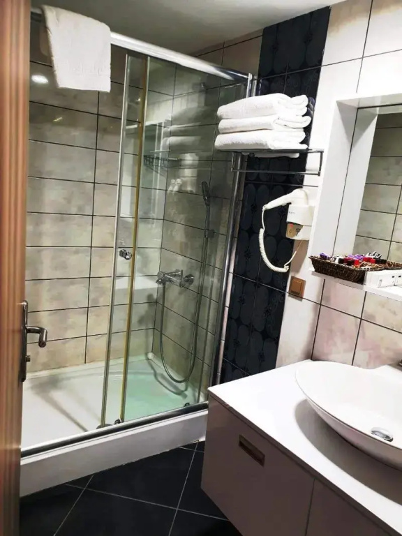 Standard Suite