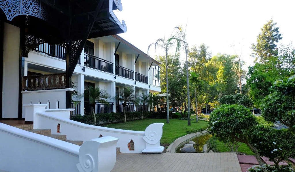 Balcony & Terrace