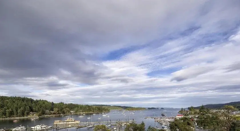Beach & Waterfront