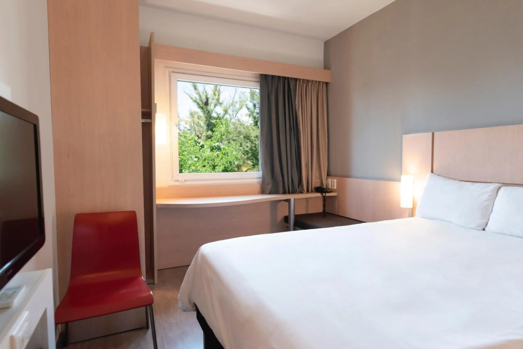 Ibis Pilar - Général