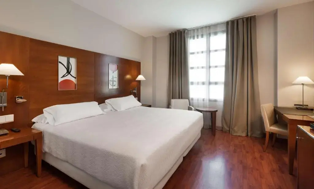 NH Valencia Las Artes - Chambres