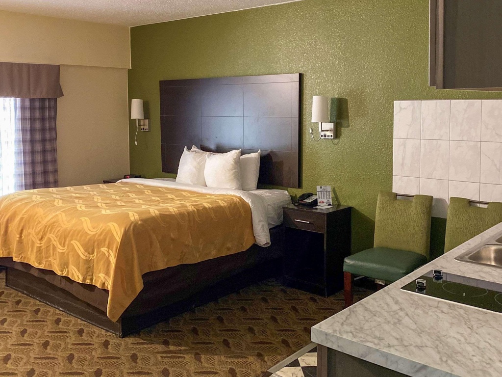 Quality Inn Tanglewood — 5