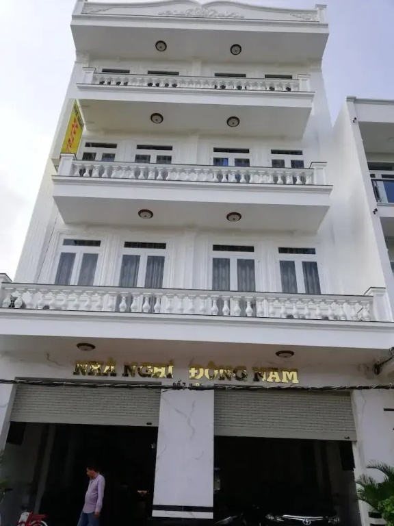 Dong Nam Hotel