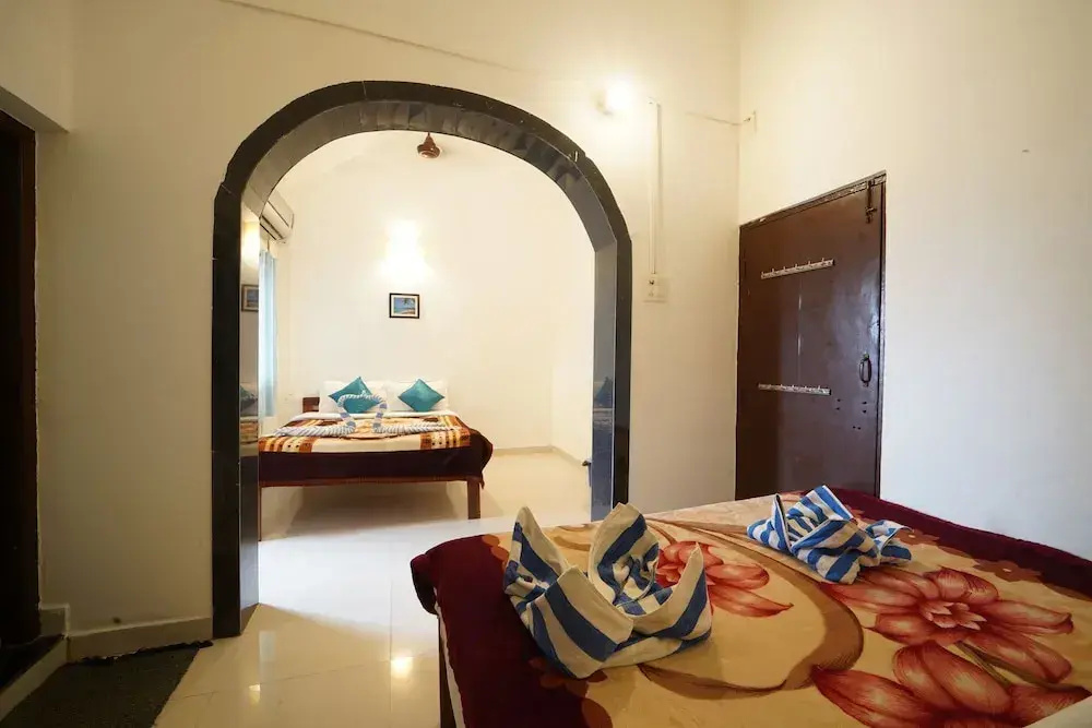 Standard Double Family room (full double bed)