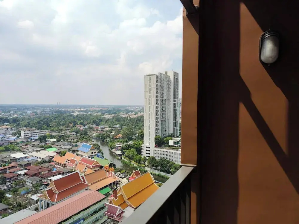 Room-charming Bangkok Apartment With Cit