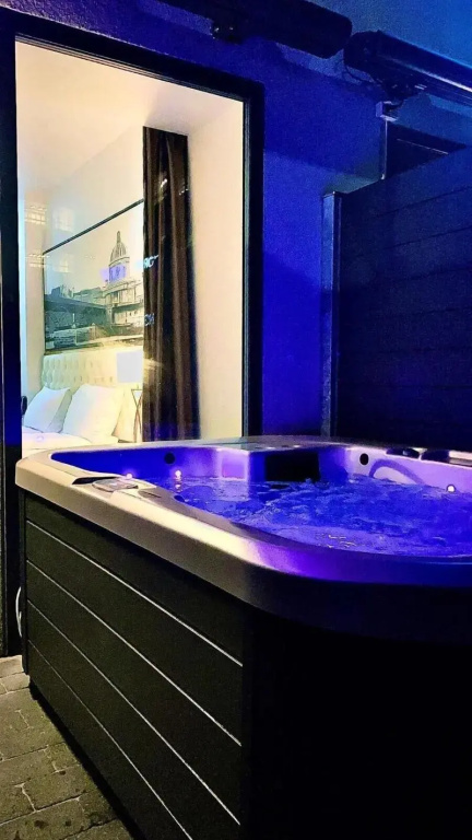 Luxury room
