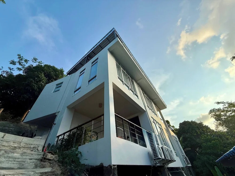 Tranquil Jungle Retreat 2-bedroom House in Patong, Thailand