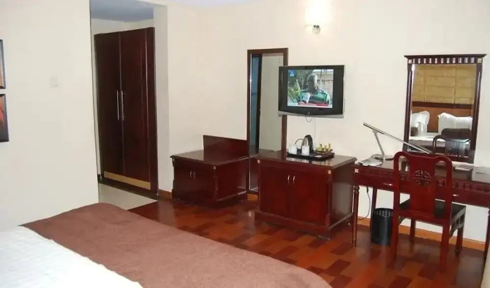 Owu Crown Hotel - Chambres