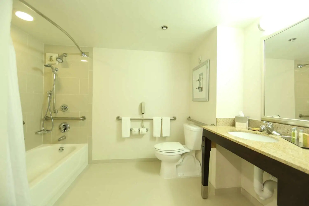 DoubleTree by Hilton Detroit - Dearborn - Général