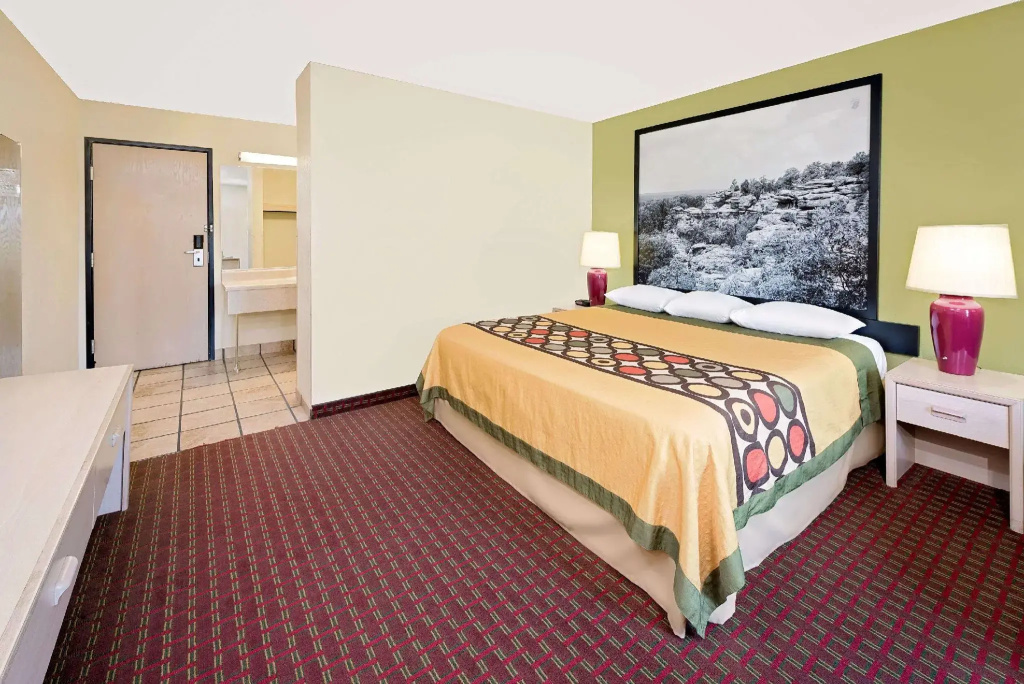 Standard Double room (full double bed)