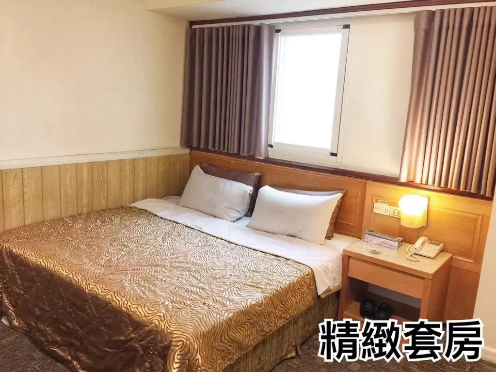 Standard Double room (full double bed)