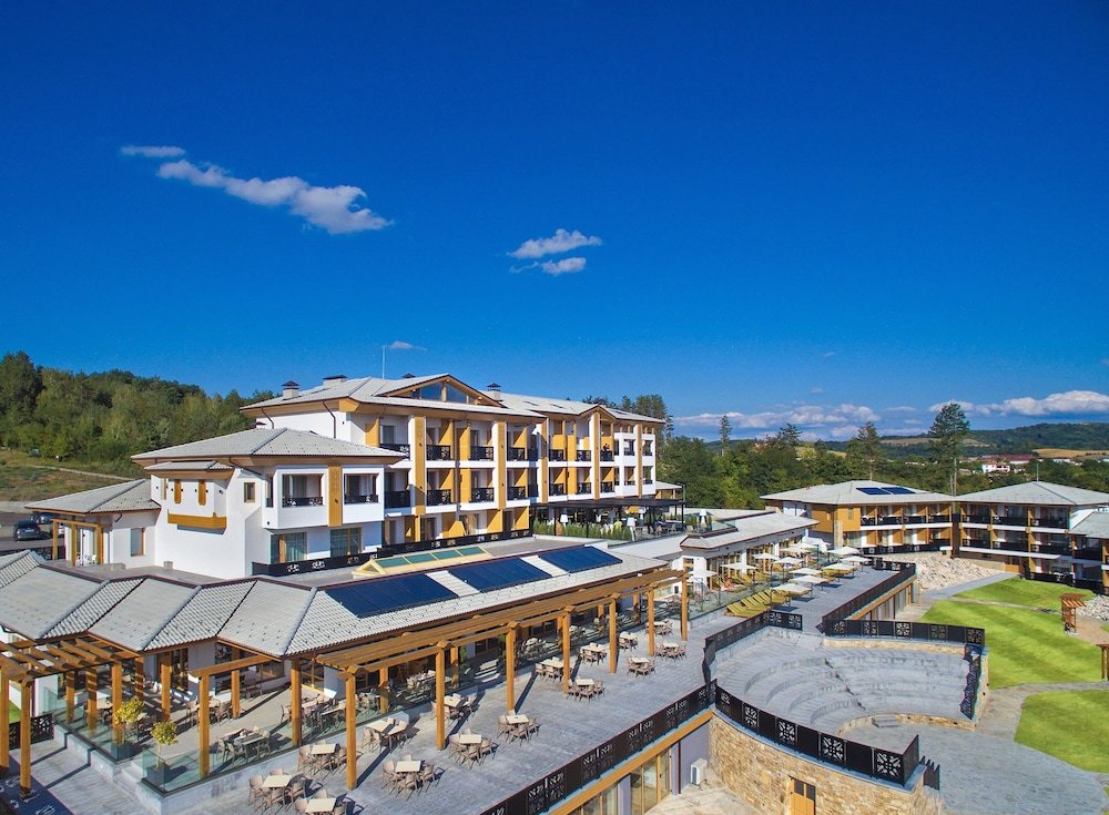 Вино и СПА хотел Чукара / Wine & SPA Hotel Chukara image