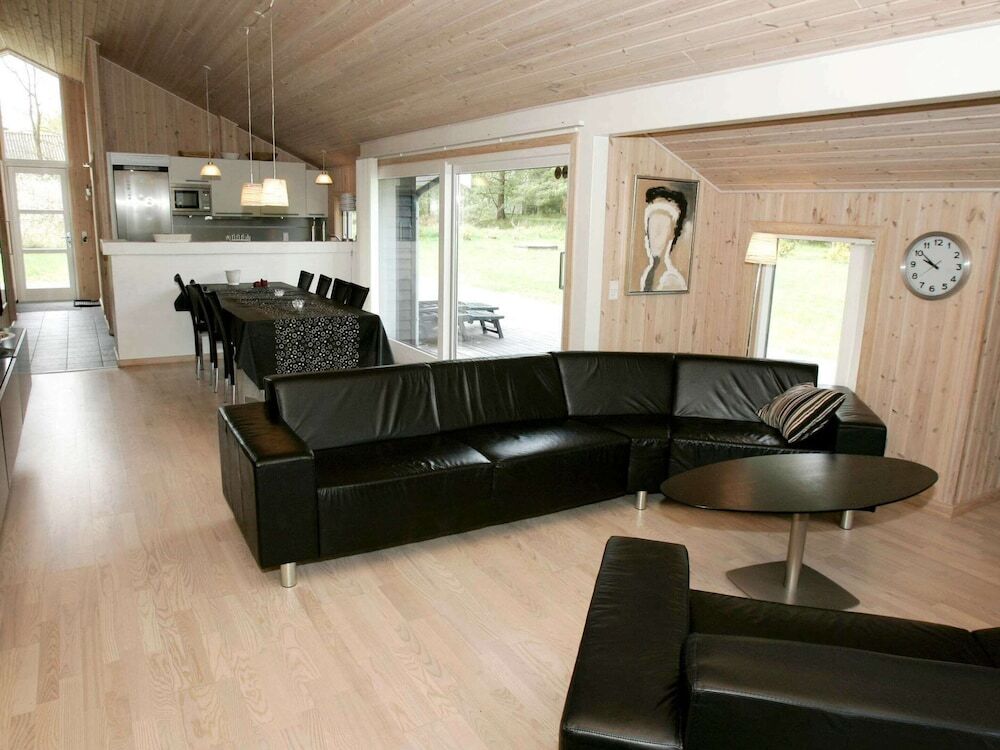 10 Person Holiday Home In Aakirkeby