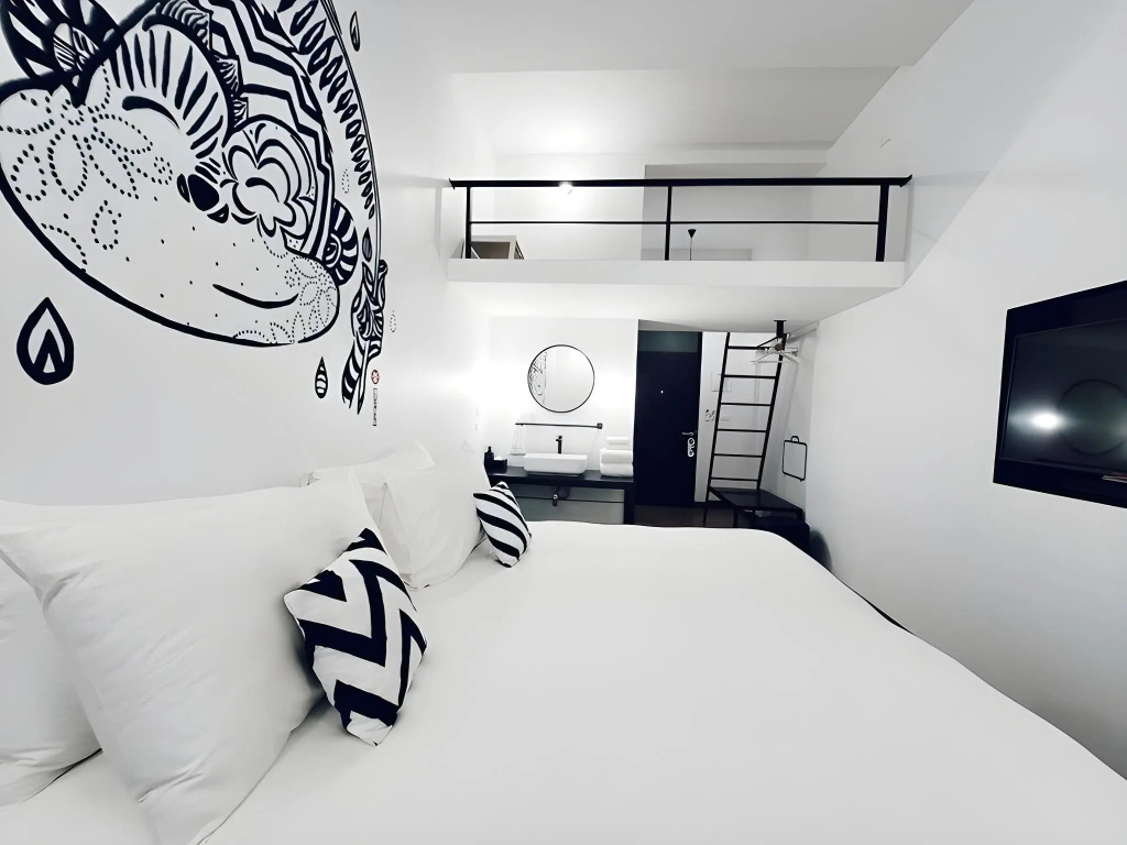 Blu Monkey Hub & Hotel Ranong — 5