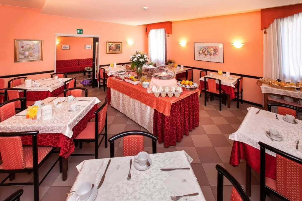 Hotel photo 14