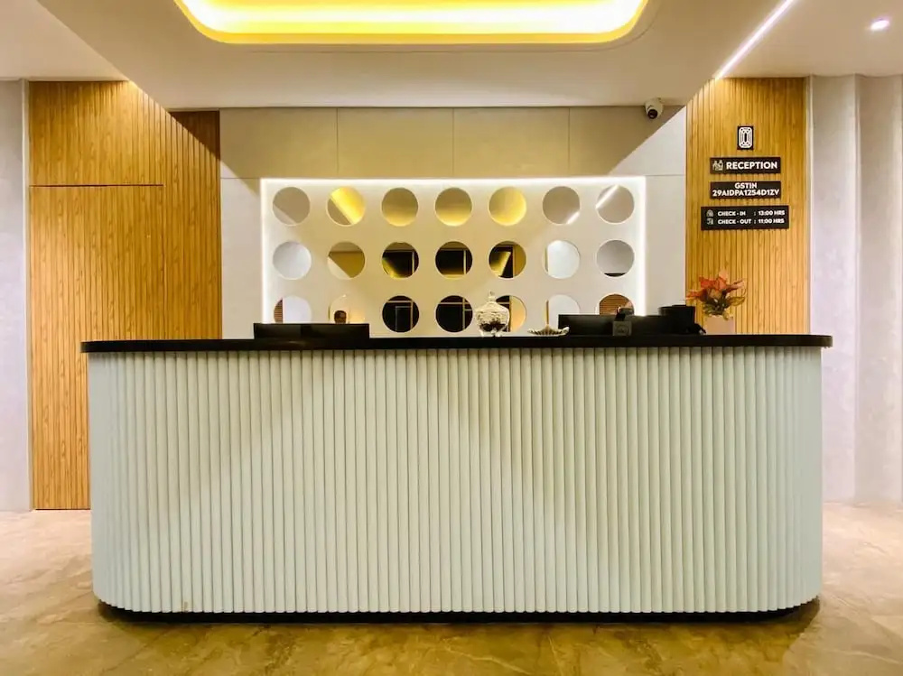 The Sapphire Hotel — фото 1