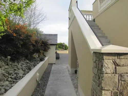 Balcony & Terrace