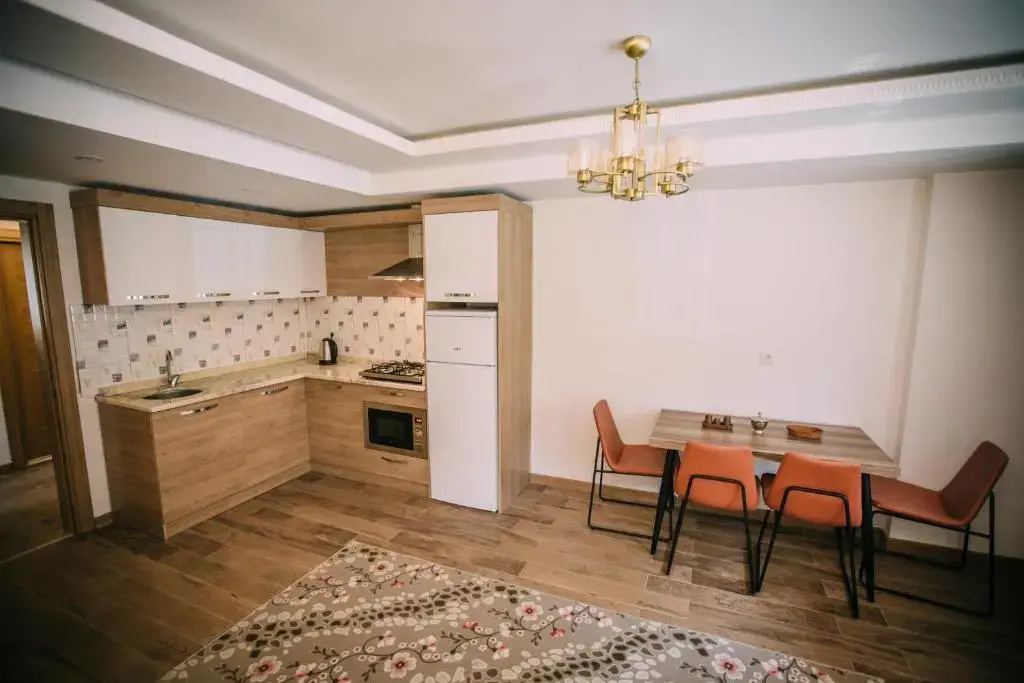 2 Bedrooms Suite with balcony