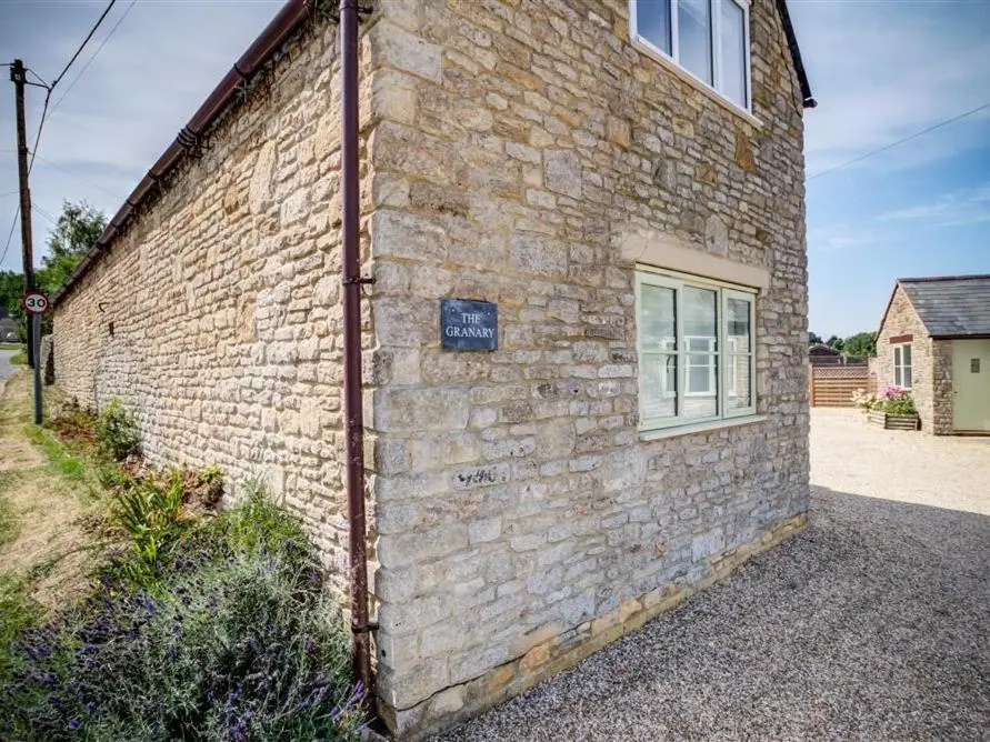 The Old Granary, Nether Westcote