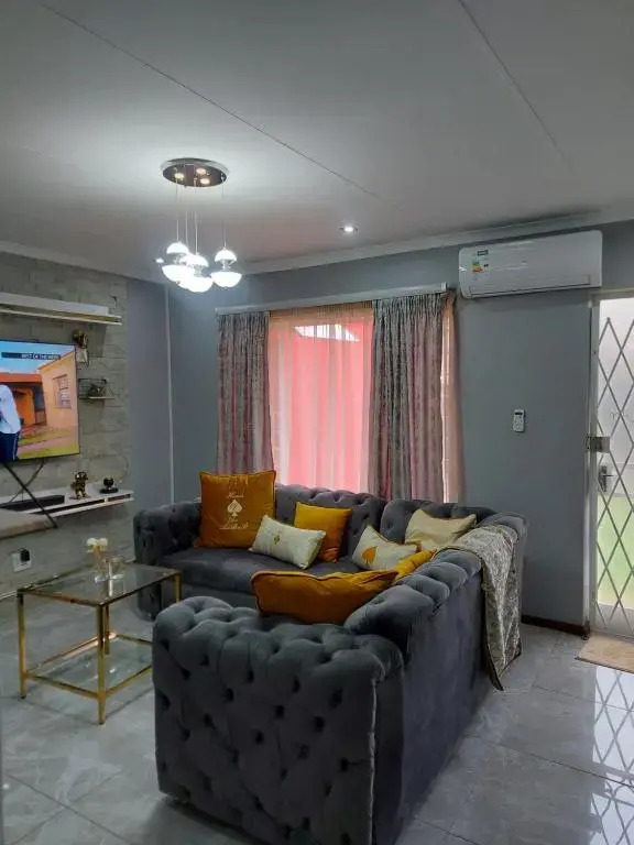 Homes of Ace Airbnb - фото 5