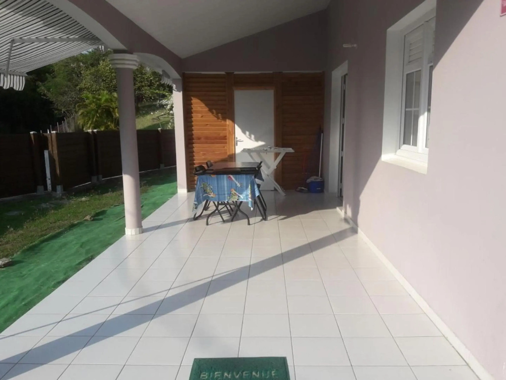 Maison de 2 chambres avec jardin clos et wifi a Sainte Anne a 5 km de la plage