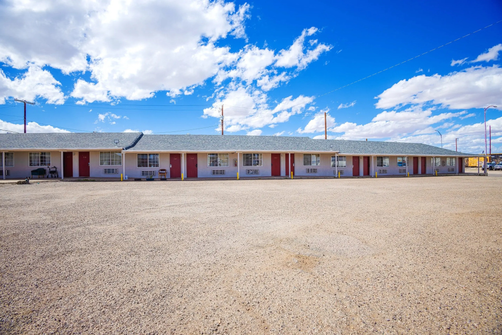 Holiday Motel Lordsburg I-10