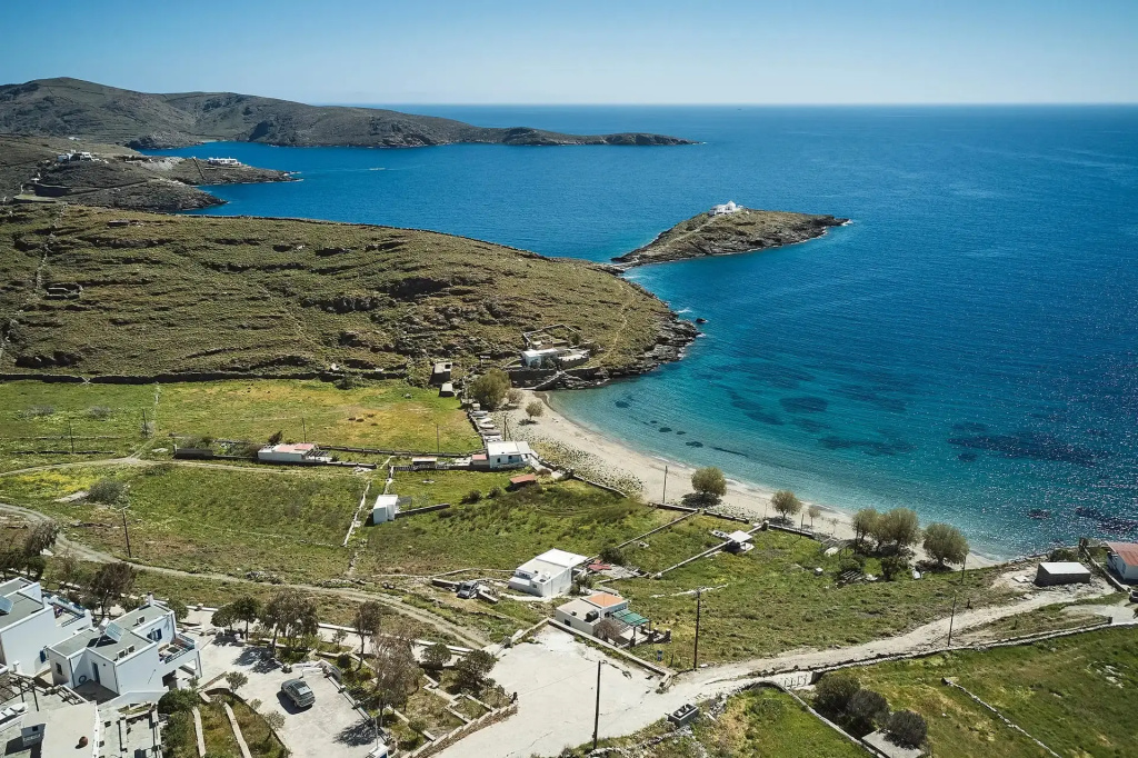 Beach & Waterfront