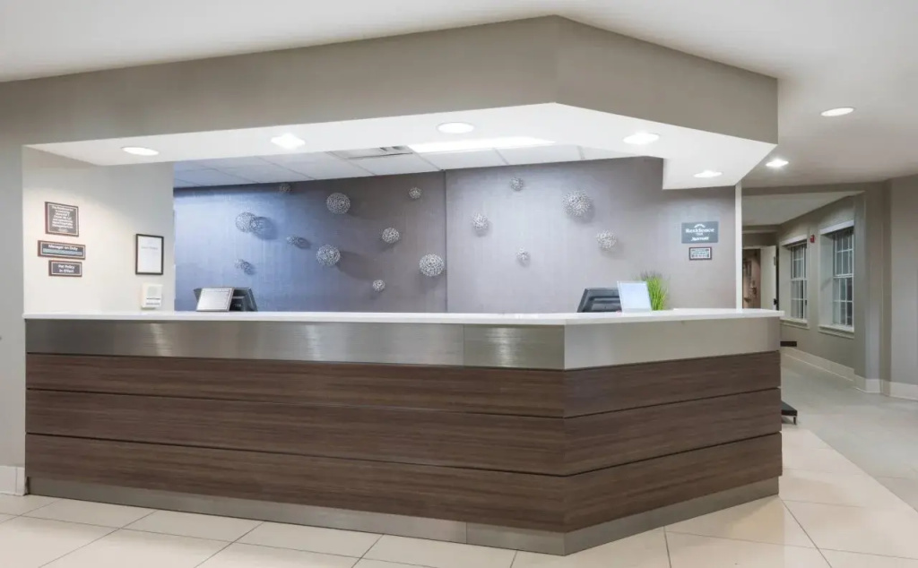 Lobby & Reception
