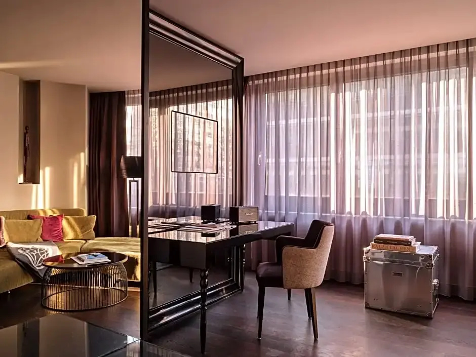 Superior Double Suite (full double bed)