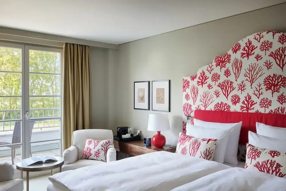Standard Double room with balcony and oceanfront (full double bed)