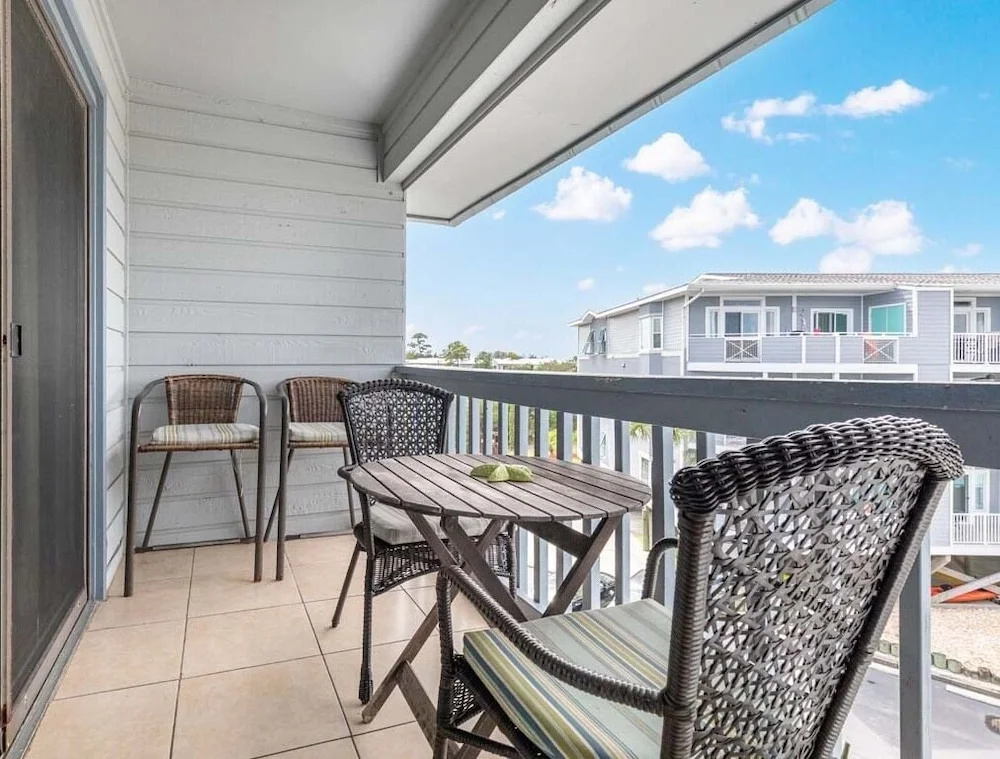 Savannah Beach Racquet Club by Tybee Vacation Rentals