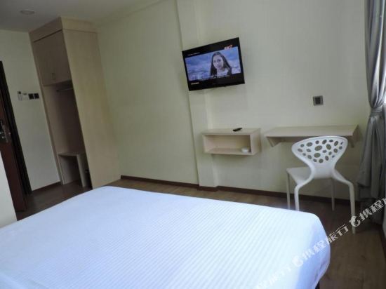 Merlin Hotel