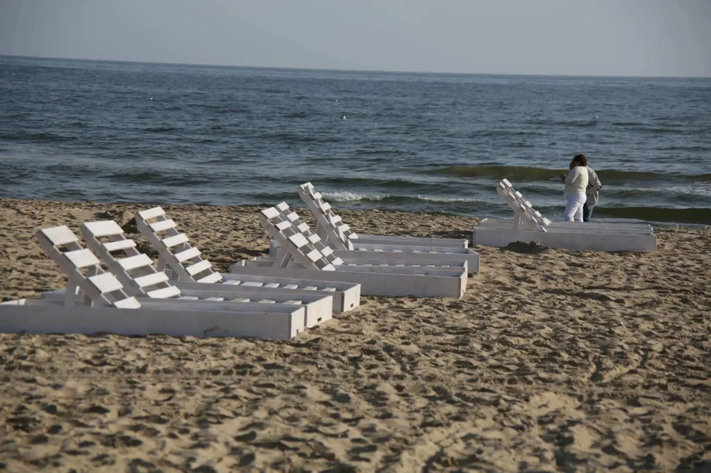 Pomarańczowa Plaża - Général