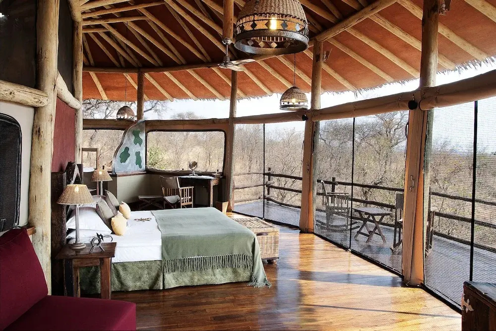 Comfort Cottage with balcony and with park view