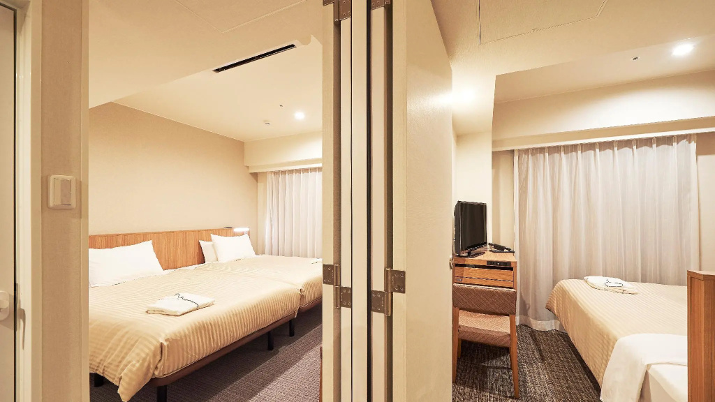 Отель Sotetsu Fresa Inn Yokohama Higashiguchi в Йокогаме