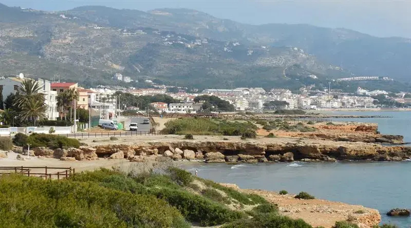 Beach & Waterfront