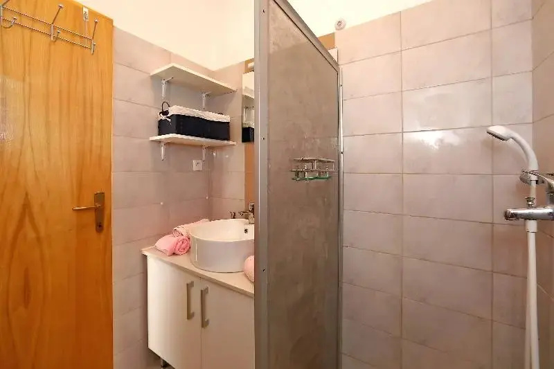 Apartments Ivana Bibinje center