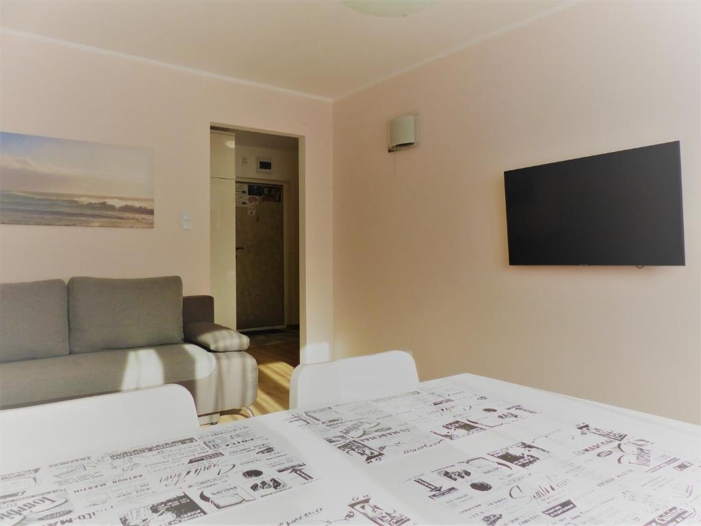 1 Bedroom Double Apartment with balcony (full double bed and sofa)