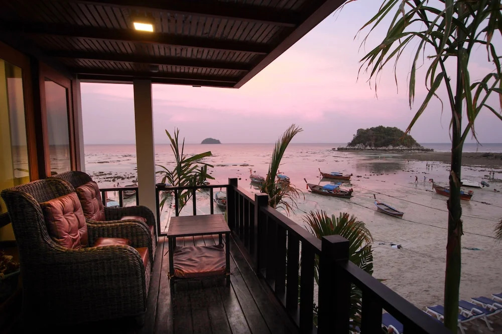 Двухместный номер Deluxe с красивым видом из окна двуспальная кровать в Cabana Lipe Beach Resort