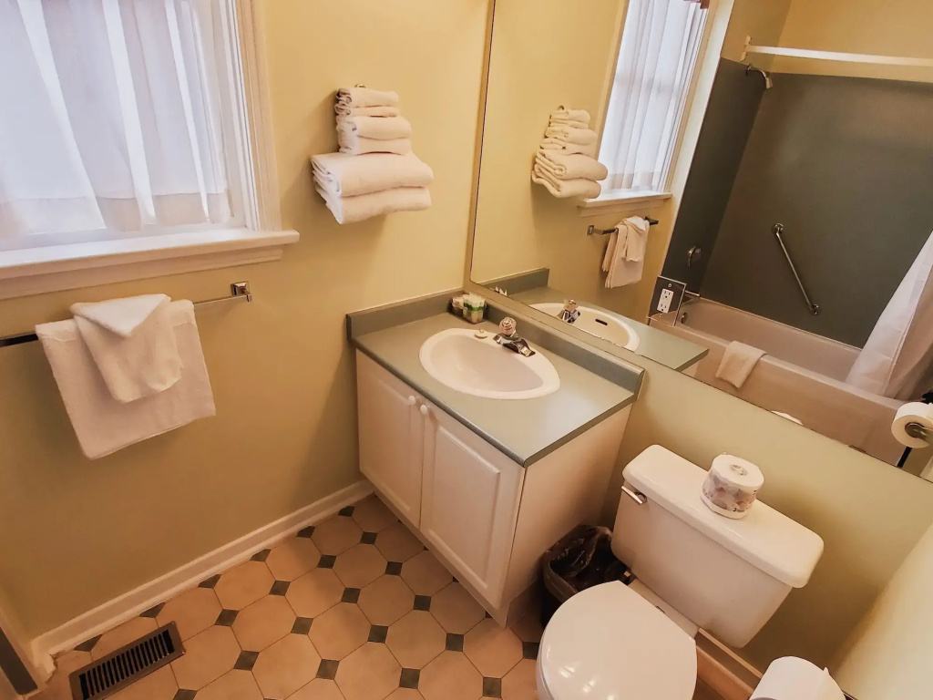 James Bay Inn Hotel & Suites - Général