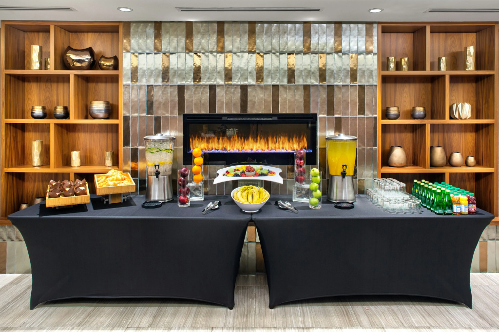 DoubleTree by Hilton Toronto Airport - Général